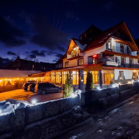 Гуцульська Світлиця Hotel Bukovel Exterior foto