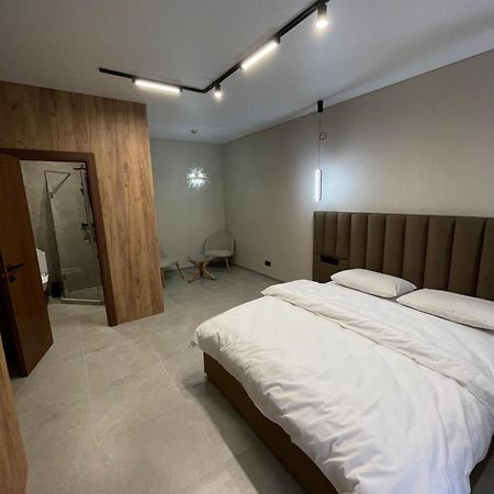 Гуцульська Світлиця Hotel Bukovel Exterior foto