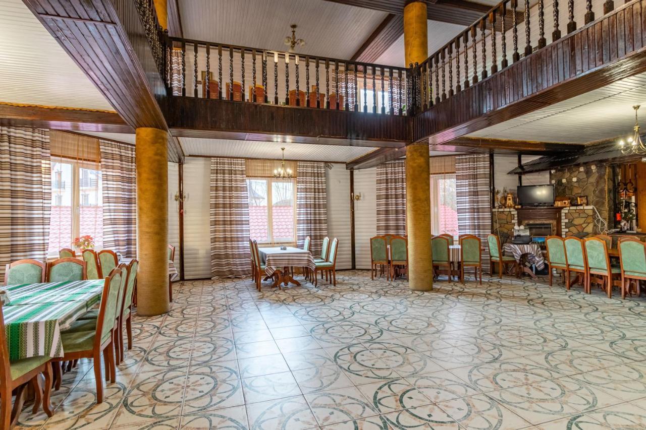 Гуцульська Світлиця Hotel Bukovel Exterior foto