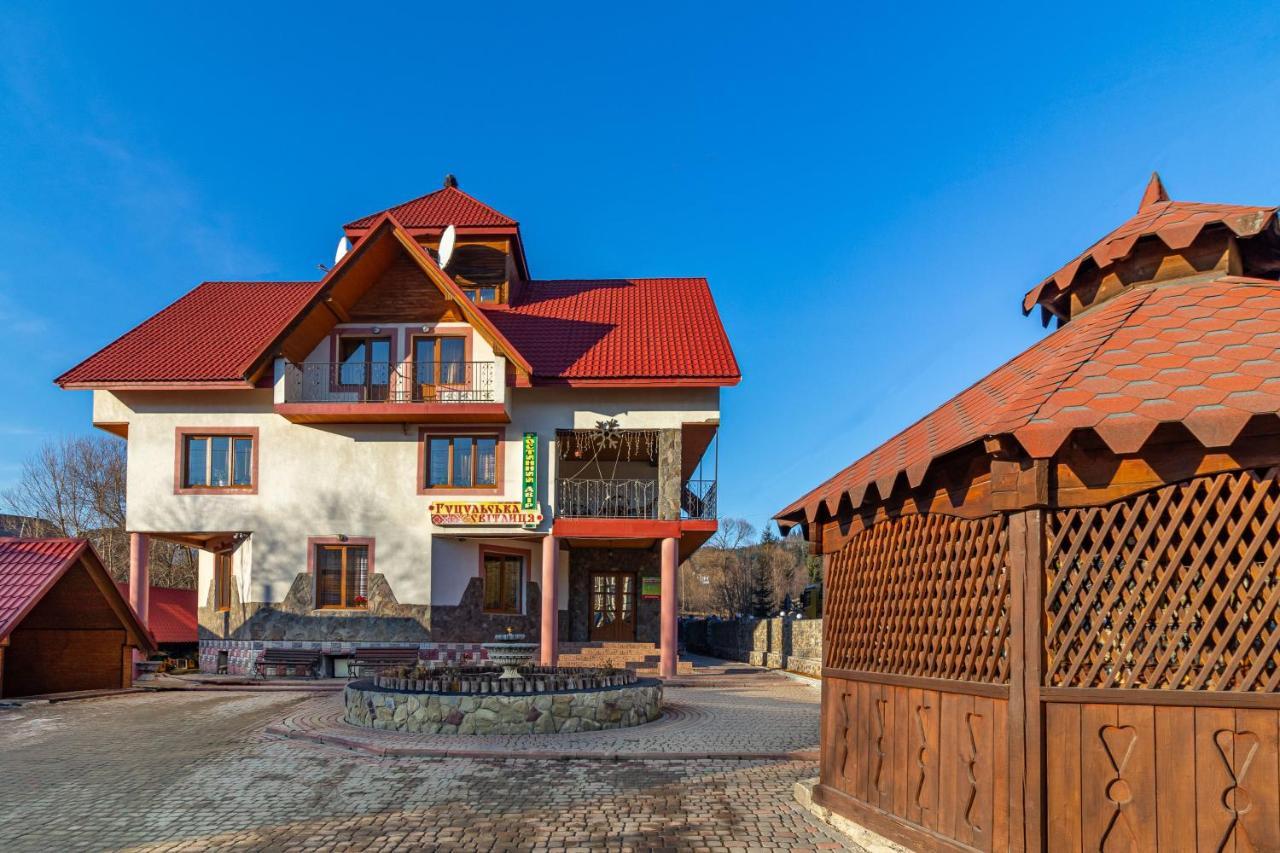 Гуцульська Світлиця Hotel Bukovel Exterior foto