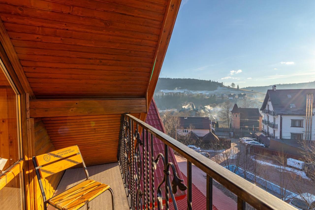 Гуцульська Світлиця Hotel Bukovel Exterior foto