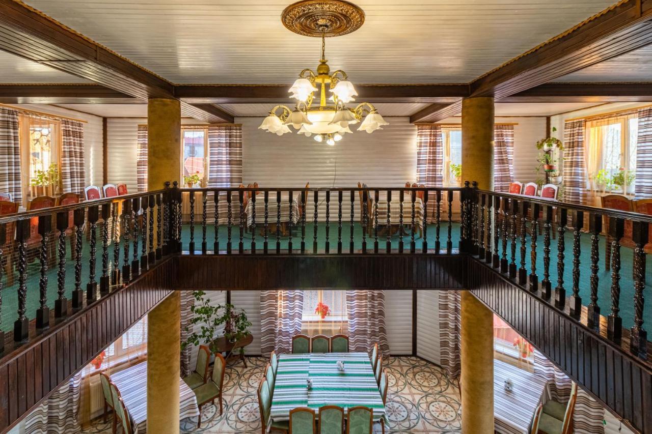Гуцульська Світлиця Hotel Bukovel Exterior foto