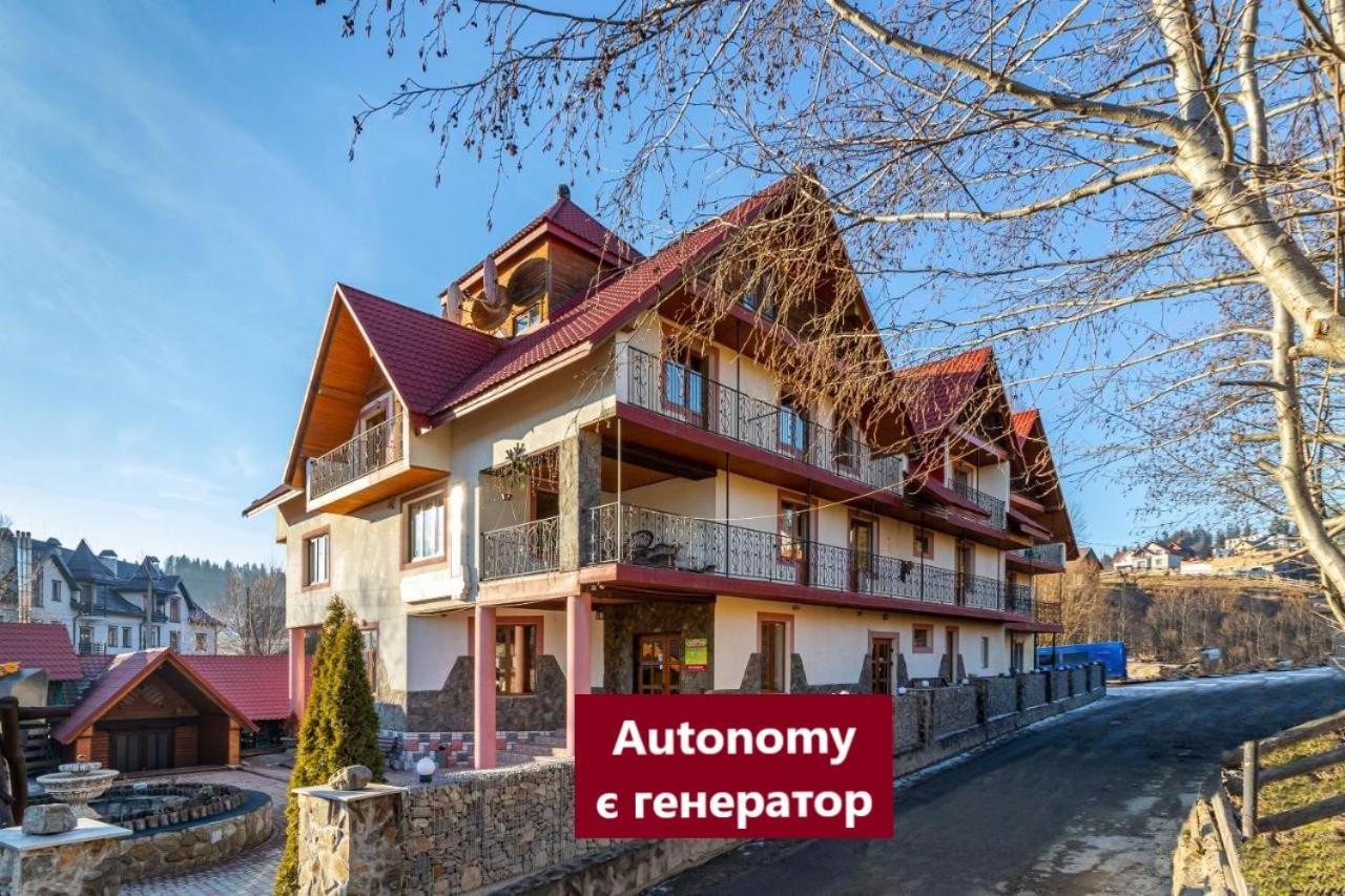 Гуцульська Світлиця Hotel Bukovel Exterior foto