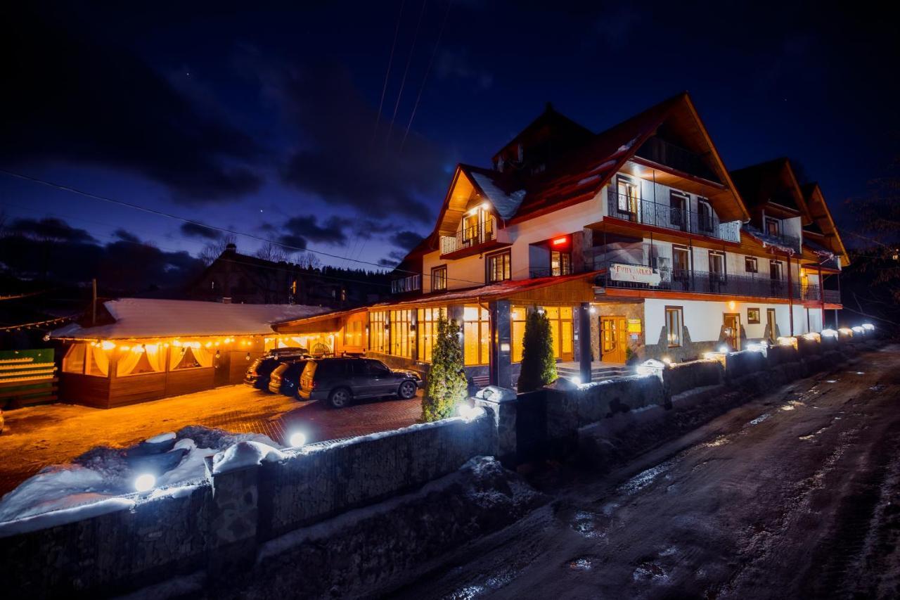 Гуцульська Світлиця Hotel Bukovel Exterior foto