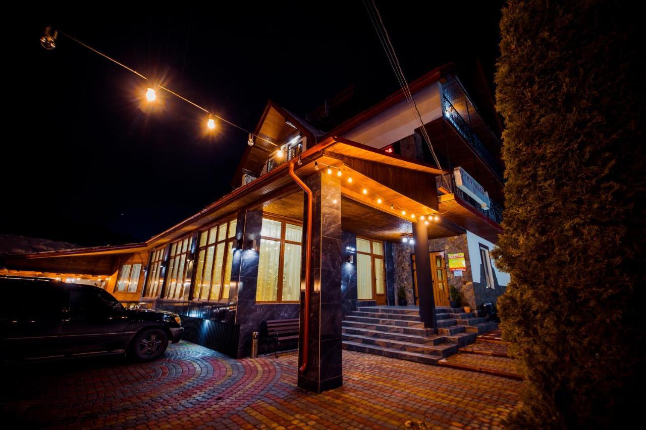 Гуцульська Світлиця Hotel Bukovel Exterior foto
