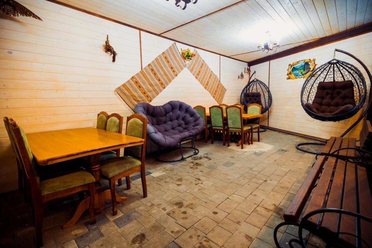 Гуцульська Світлиця Hotel Bukovel Exterior foto