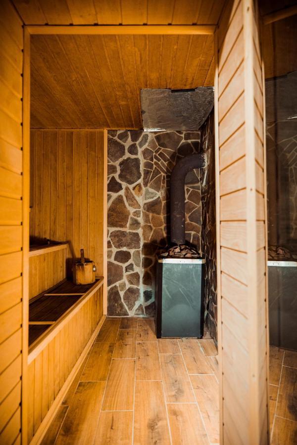 Гуцульська Світлиця Hotel Bukovel Exterior foto